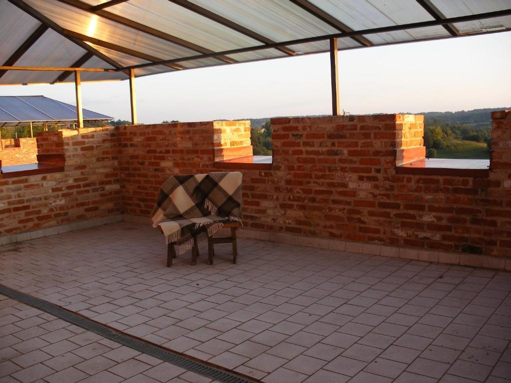 Tvirtove Prie Didziulio Hotell Dėdeliškės Rom bilde